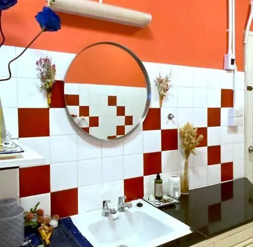 度假居 Entire House 6 People 3beds 2baths Near Bts Asoke Terminal21 *