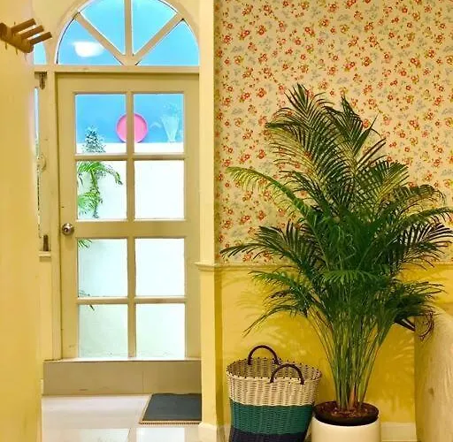 Entire House 6 People 3beds 2baths Near Bts Asoke Terminal21 曼谷