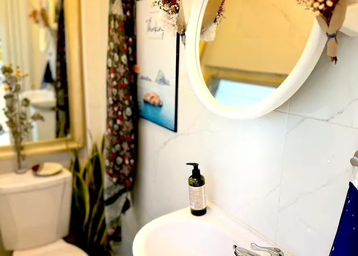 度假居 Entire House 6 People 3beds 2baths Near Bts Asoke Terminal21 曼谷